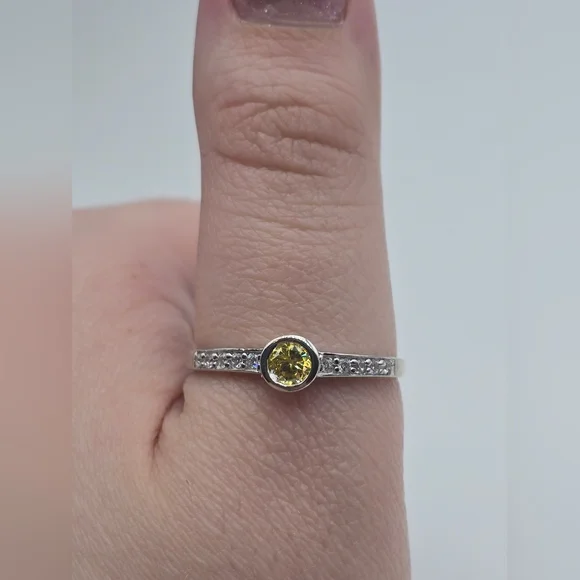 Sterling Silver Ring With Yellow Stone - Picture 7 of 8